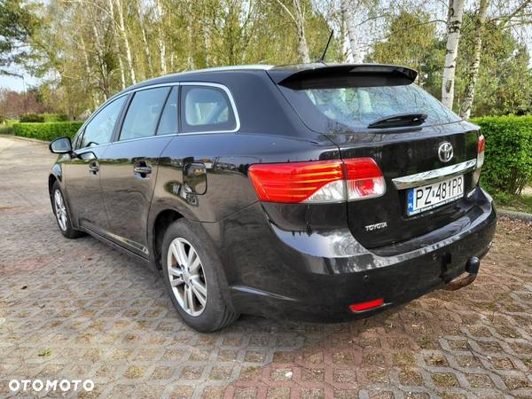 Toyota Avensis 2.0 D-4D Premium - 5