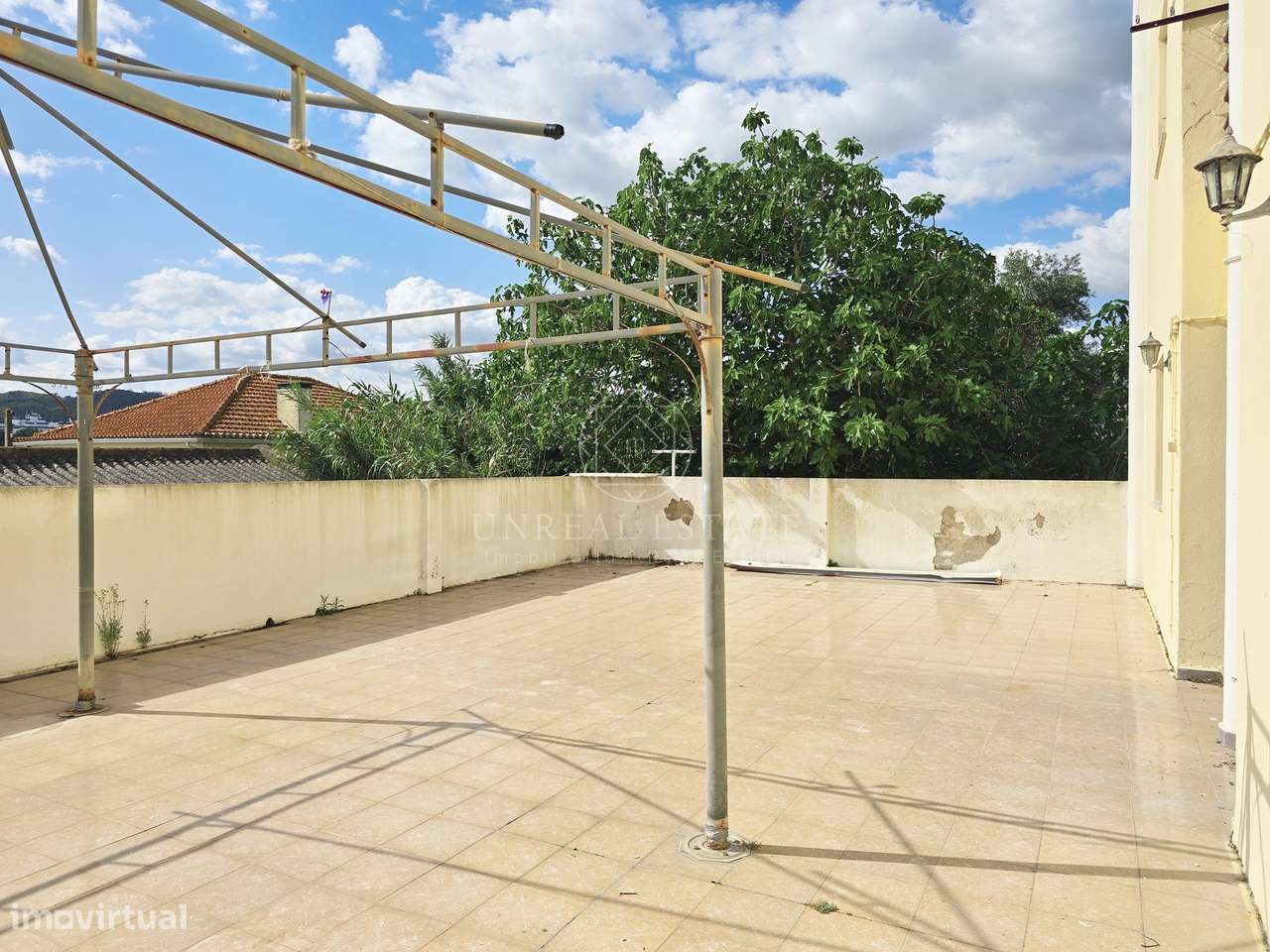 Apartamento T3 em Remodelação com Terraço de 80 m² e Parqueamento | Se-25