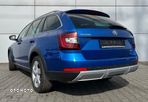 Skoda Octavia Scout 2.0 TDI 4x4 DSG - 12