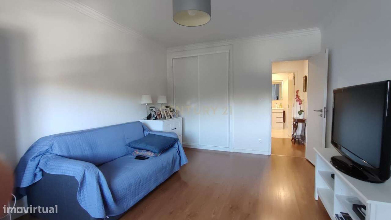 Magnífica propriedade T2 em Linda-A-Velha, Lisboa-18