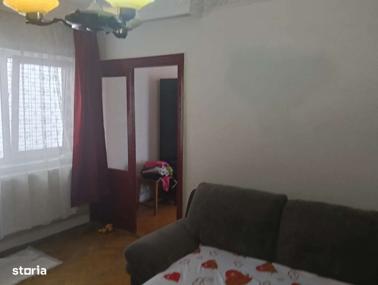 Apartament 4 camere/  Calimanesti /  Etaj 2 /-7