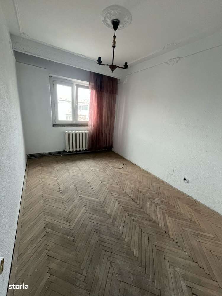 Apartament trei camere - Zona Poliție Gară - 74 mp - Imagine principală: 5/7