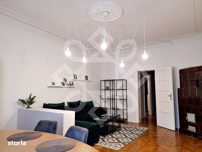 Apartament ultracentral de vanzare, zona Teatrului Oradea - Imagine principală: 3/14