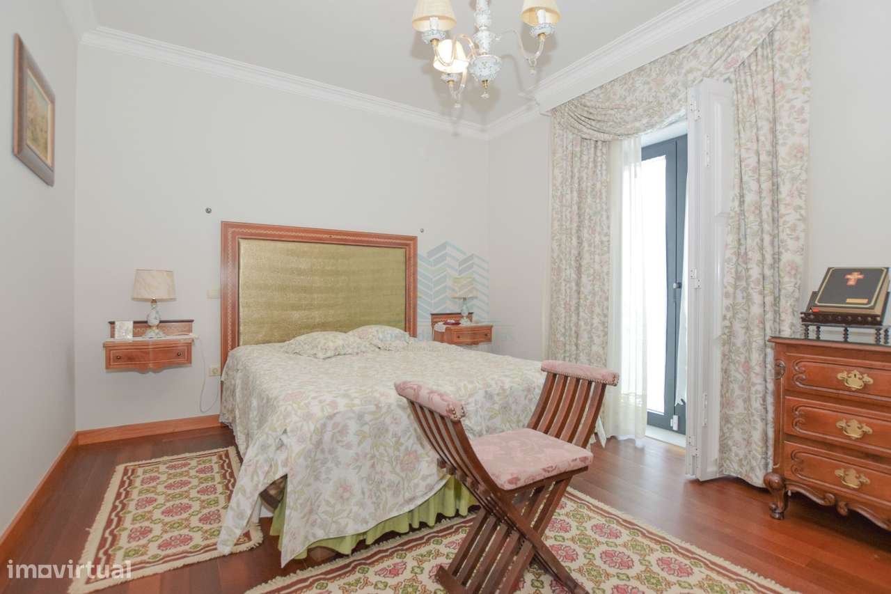 Moradia T3+2 com jardim e logradouro em Quinta da Silvã - Torres Novas-49