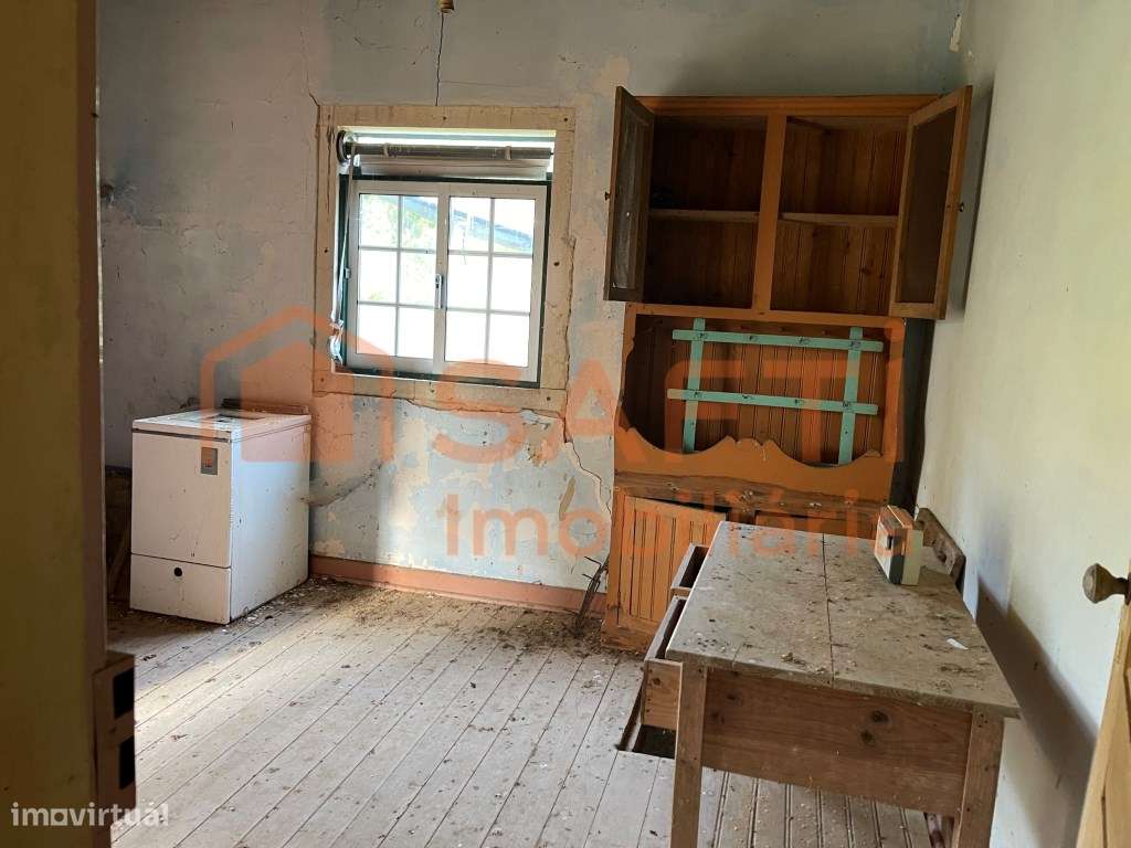 Moradia para Restauro com Terreno | Barreiro-Lagares - Colmeias-Mem... - Grande imagem: 5/7