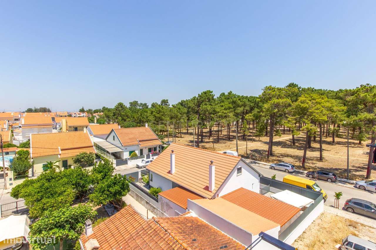 Quinta do Conde - Apartamento de 3 assoalhadas com varanda, lavandaria-17