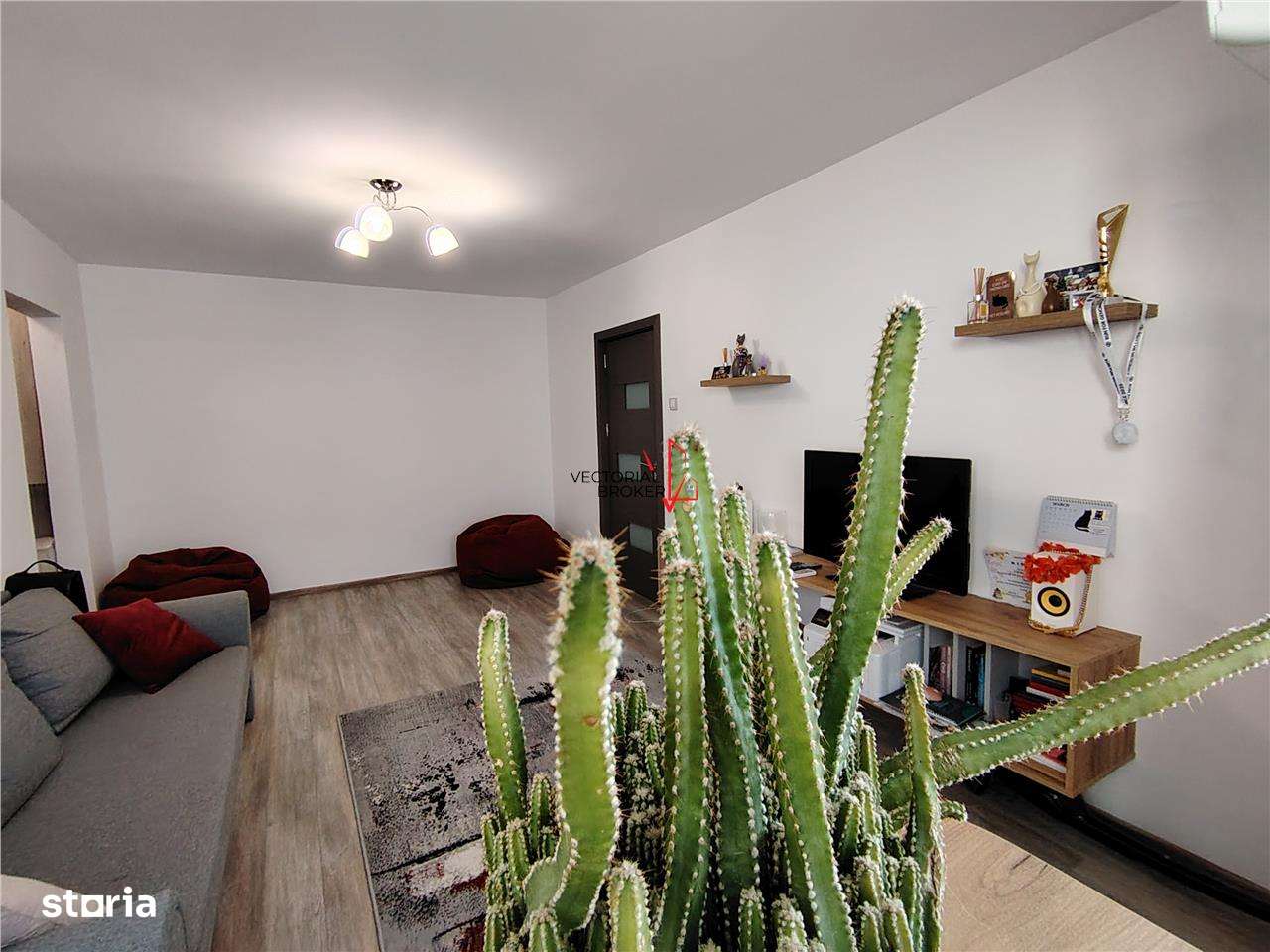 Apartament 2 camere zona Trapezului Metrou cu Teava de Gaz pentru Cent-12