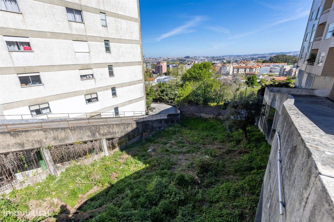 Terreno para construção em Oliveira do Douro, Gaia-7