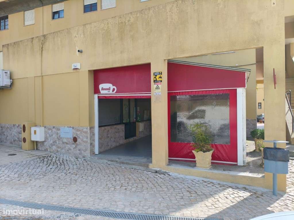 Trespasse/Cedência de Quotas - Café/Restaurante de Prestígio na Aza... - Grande imagem: 2/25