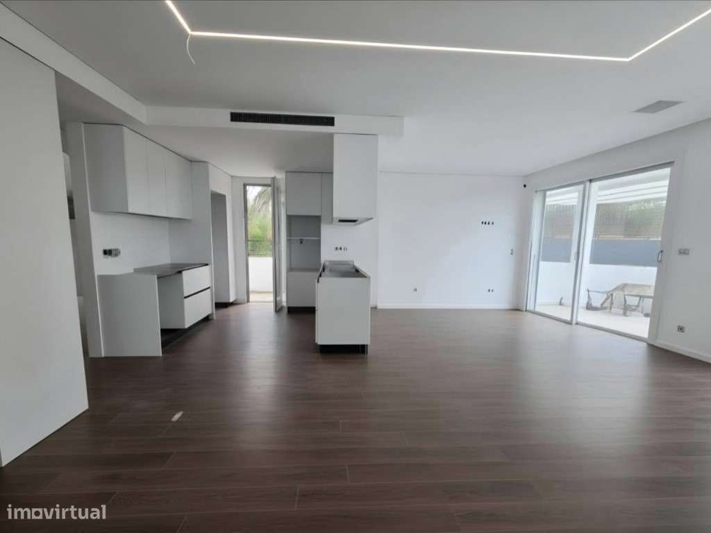 Moradia T2 +1, Contemporânea com Piscina Rua de Conímbriga, Zambuja...-6