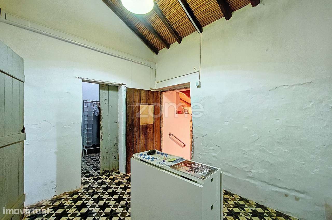 Moradia V2 no centro de São Marcos da Serra-14