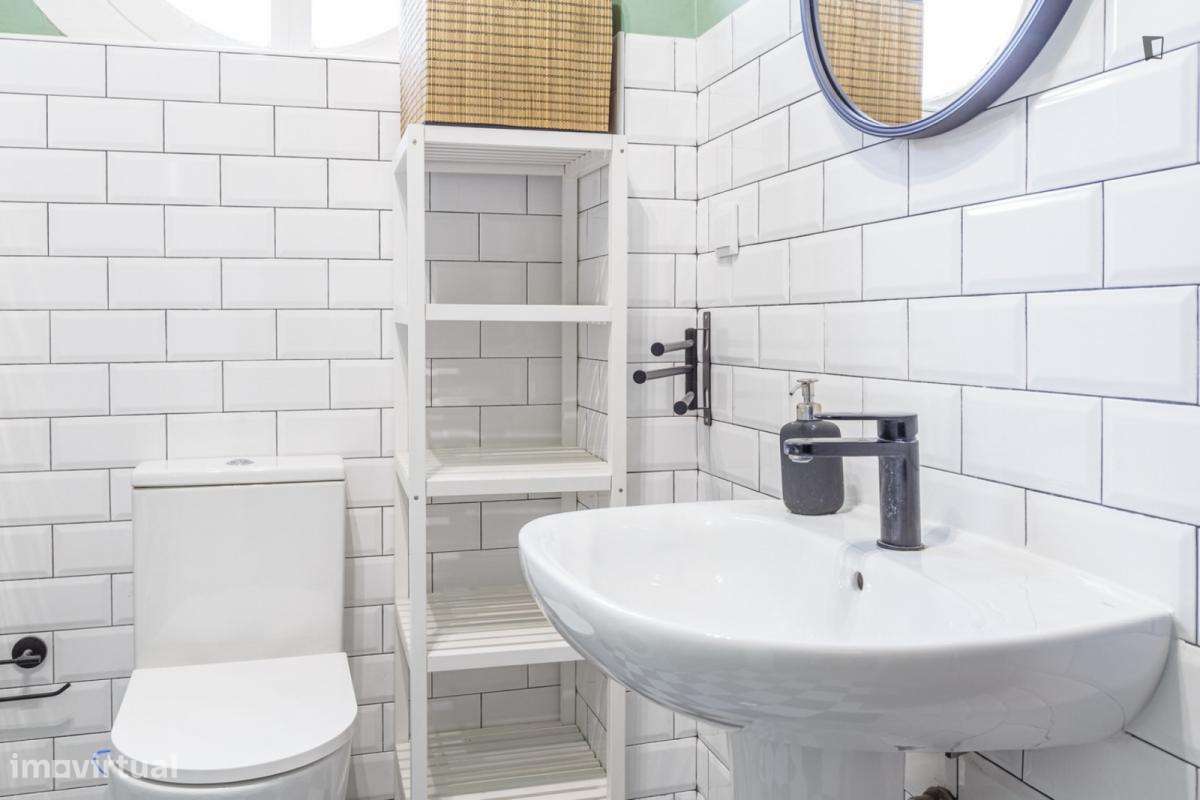 Quarto - localizado em Princípe Real Lisbon - Grande imagem: 4/10