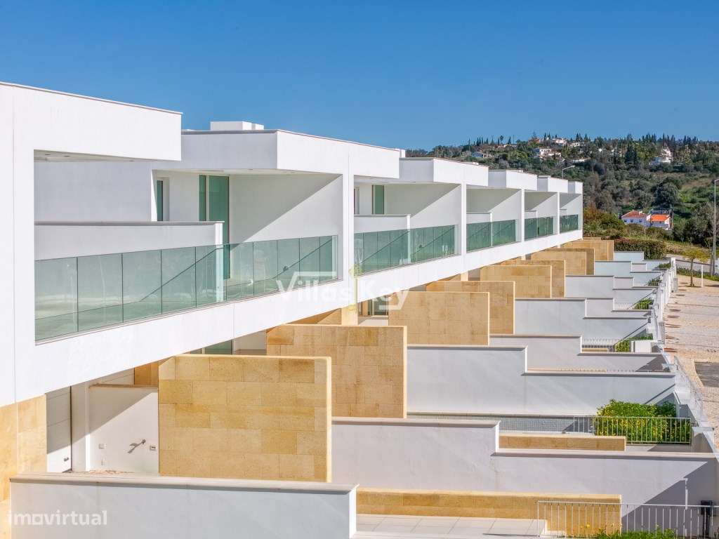 Moradia T3 Moderna com Piscina à Venda em Lagos - Algarve - Grande imagem: 4/42