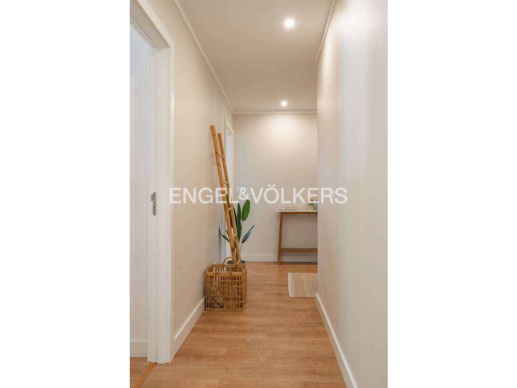 T2+1 Remodelado com Arrecadação no Prior Velho-10
