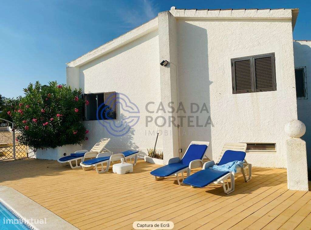 Moradia T4 térrea com piscina, situada em Vale de Centeanes, Carvoeiro - Grande imagem: 4/33