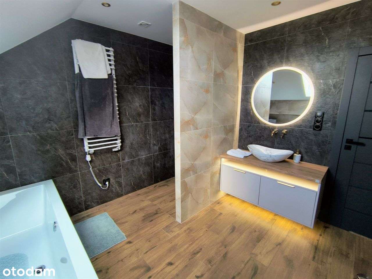 Nowoczesny dom z fotowoltaiką - Moczadła-16