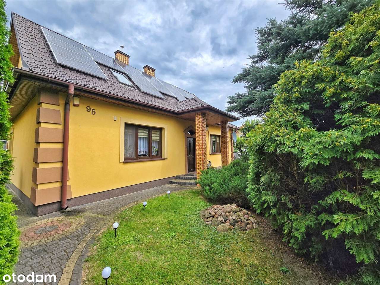 Radom / Sadków / Dom jednorodzinny/ 3 pokoje