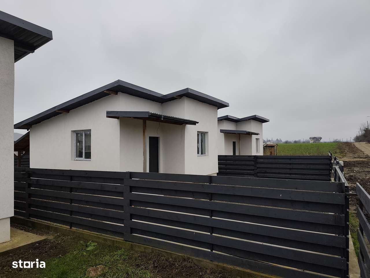 FARA COMISIOANE aproape de lac, casa cu 3 camere PARTER la cheie-12