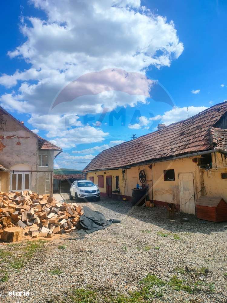 Casă la tara in satul Retis, comuna Bradeni, aproape de Sighisoara - Imagine principală: 4/20