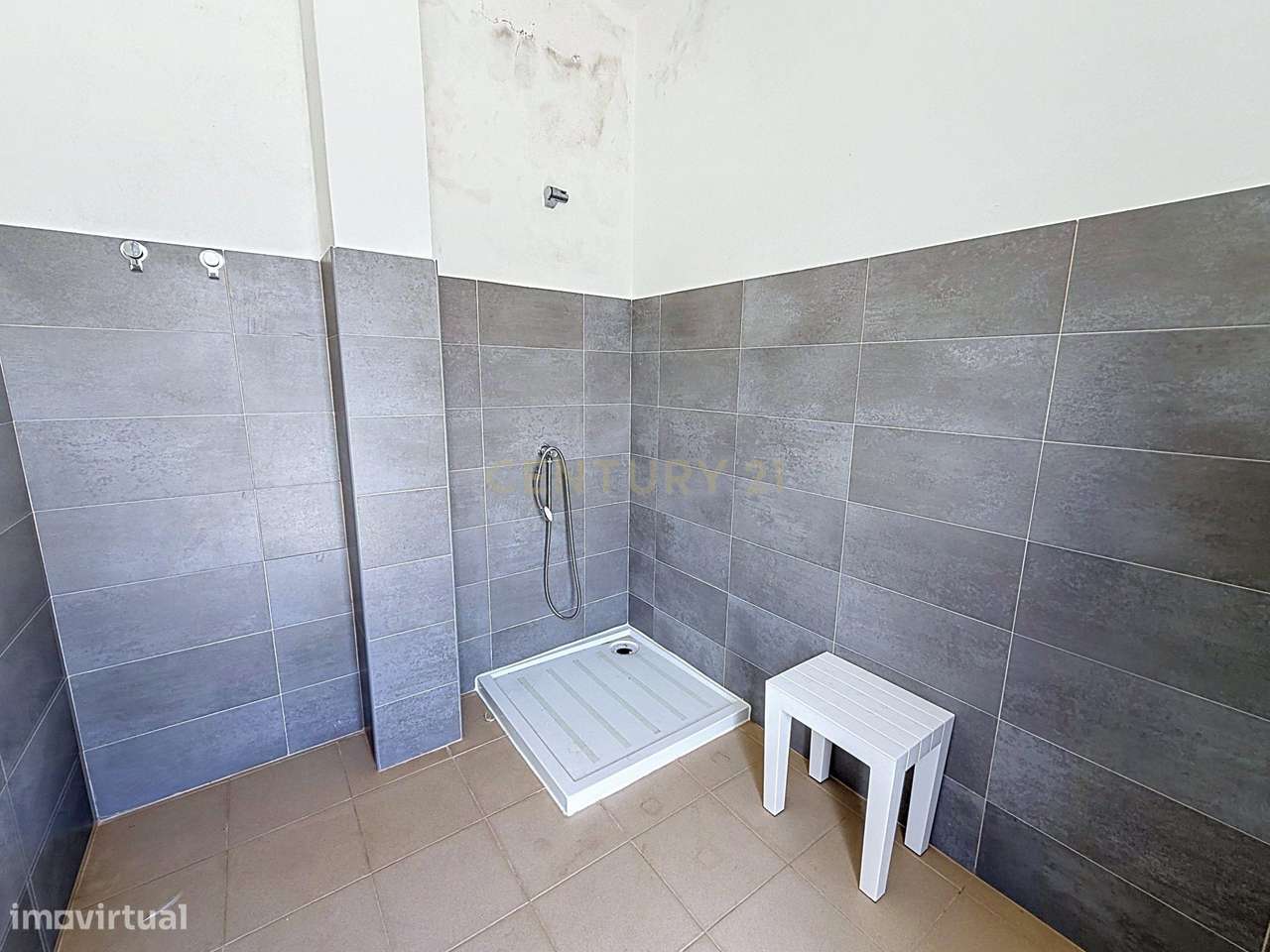 Apartamento T2 em Nazaré, Leiria - Oportunidade Única!-59