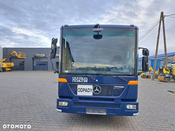 Mercedes-Benz Econic - 7