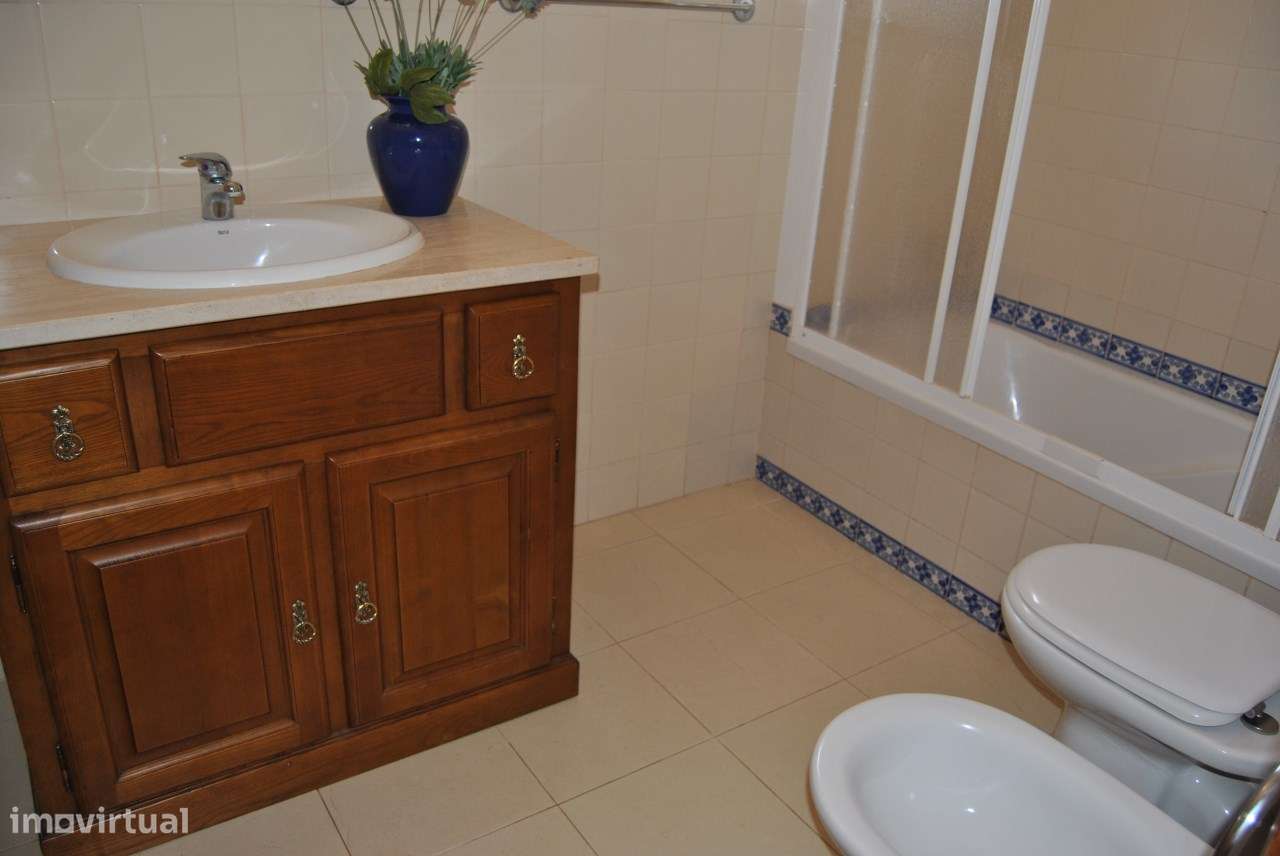 Moradia T2, sótão, garagem e terreno - a 7 minutos de Caldas da Rainha-16