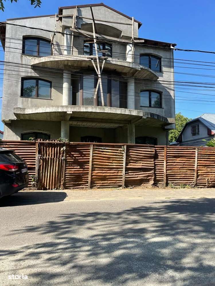 Vand Casa Strada BOGDAN VOIEVOD { zona gari } - Imagine principală: 5/9