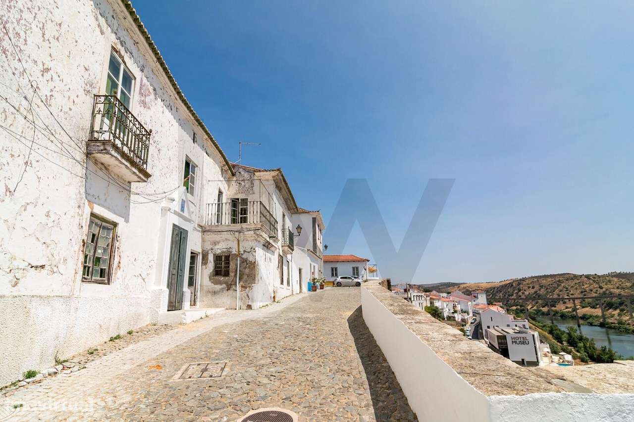 Moradia no centro de Mértola com Páteo, Terraço e Vista Rio - Grande imagem: 5/51
