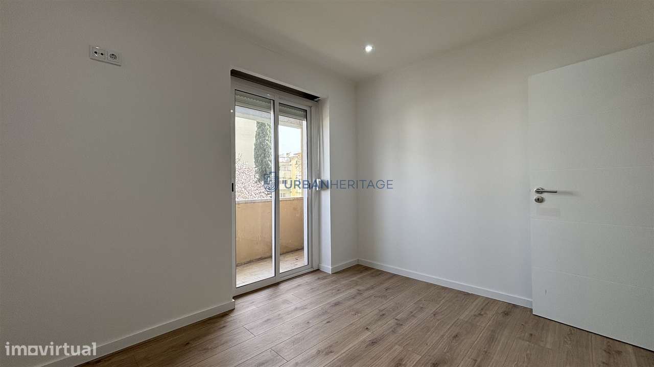 Apartamento T2 Venda em Águas Livres,Amadora-18