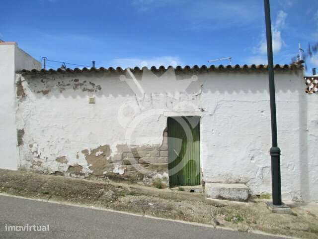 Moradia para reabilitar - Serpa-9