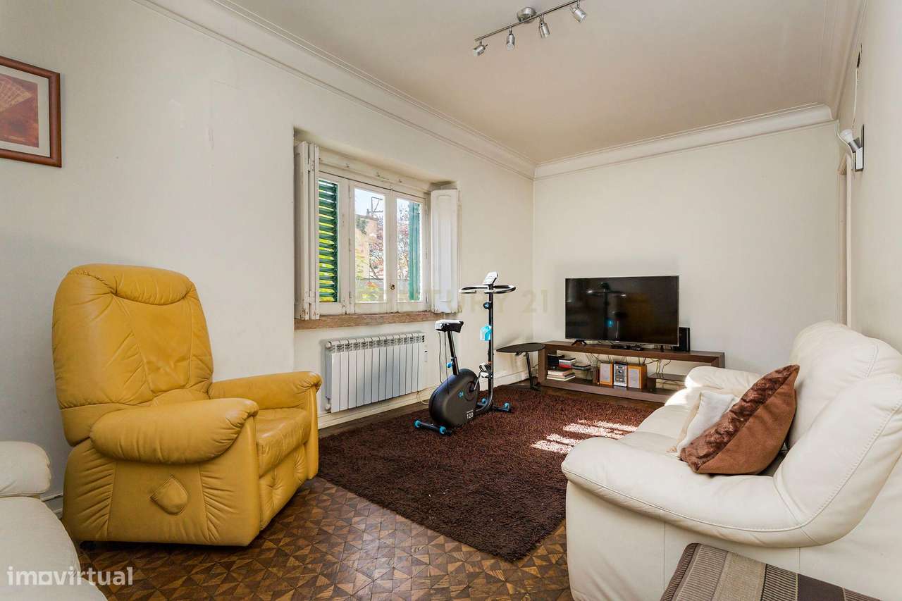 Charmosa Moradia em Alvalade para venda-30