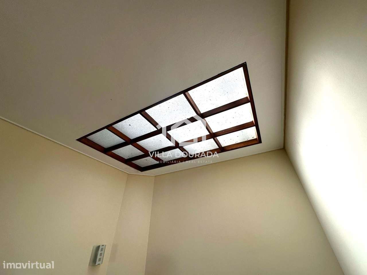 Moradia de 3 pisos em Campanhã, Porto: Espaço, conforto e localização-23