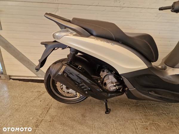 Piaggio Beverly - 20