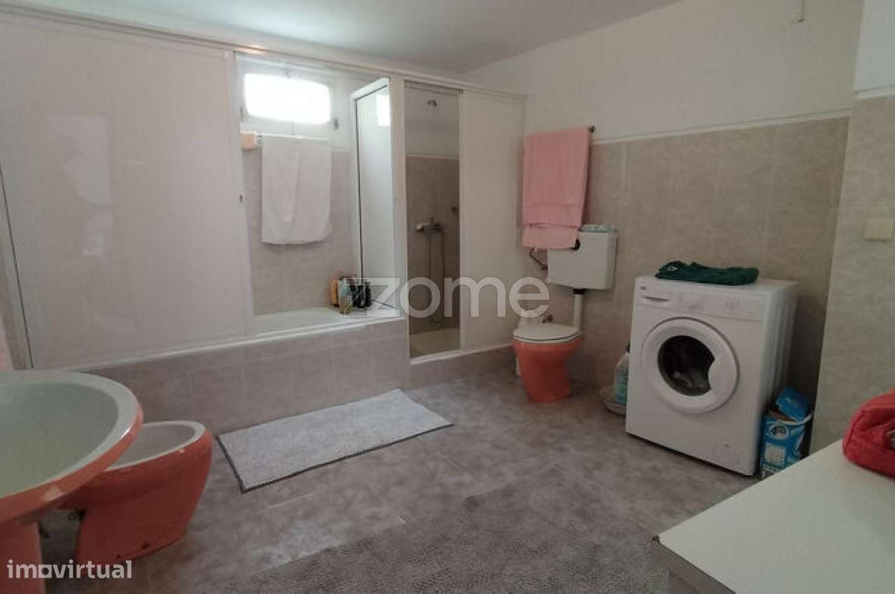 Quinta em Montalegre (cinco quartos e duas caas de banho-20