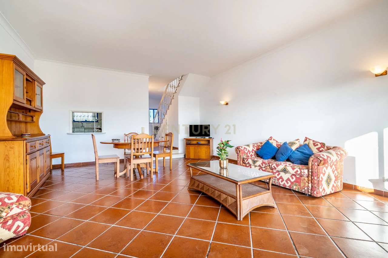 VENDIDO - Moradia geminada T2+1 com Piscina e estacionamento coberto e - Grande imagem: 4/29