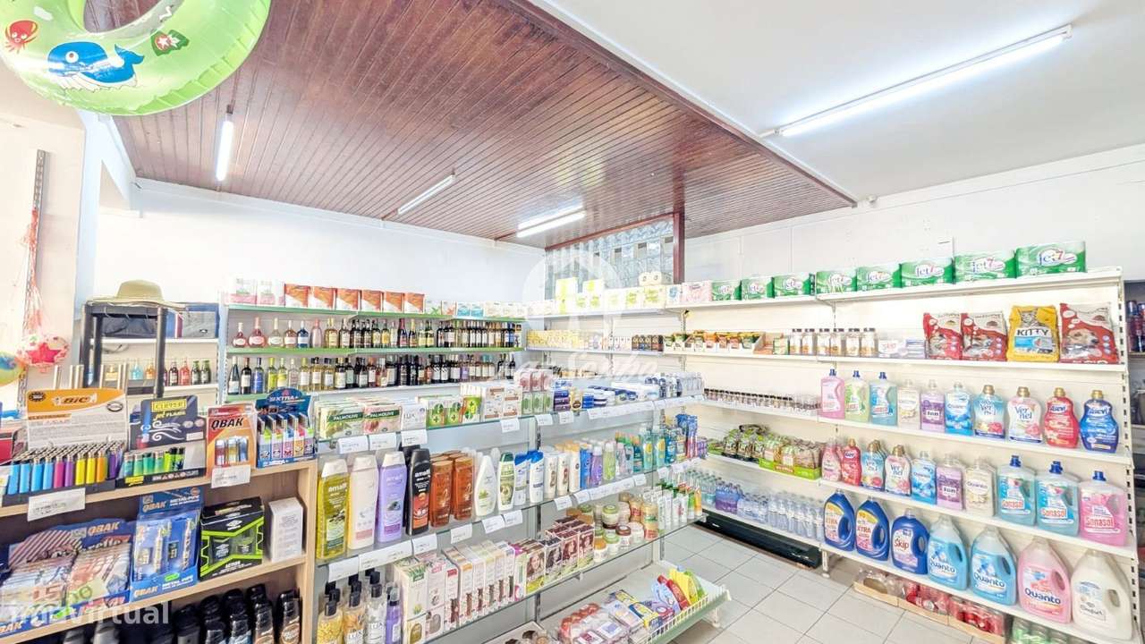 Trespasse - Loja a 50m da praia com 70m2 na Póvoa de Varzim - Grande imagem: 5/9