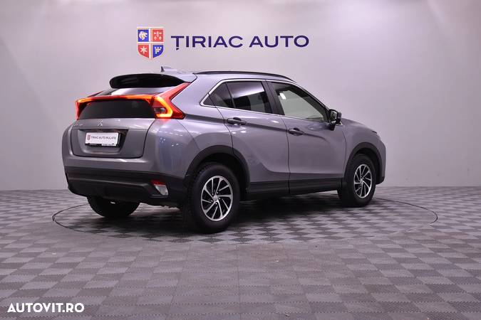 Mitsubishi Eclipse-Cross - 5