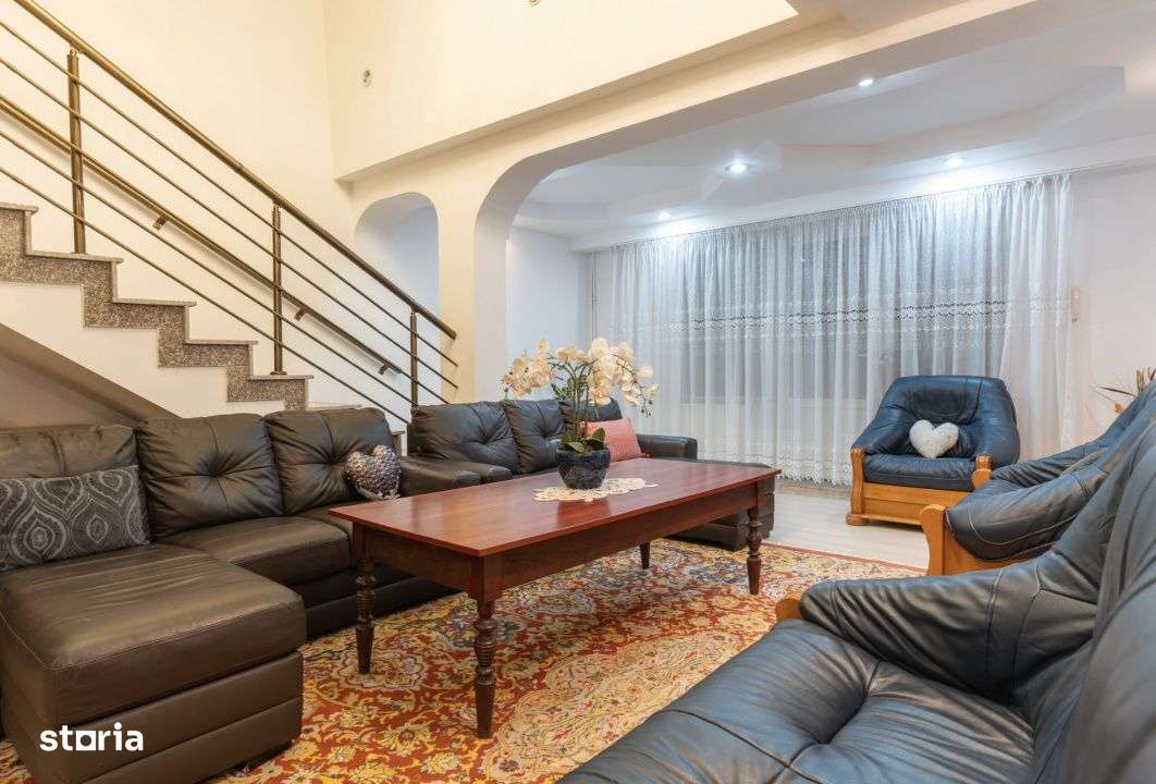 Pensiune Turistica cu Sala de Mese + Casa de Locuit in Cristesti-11