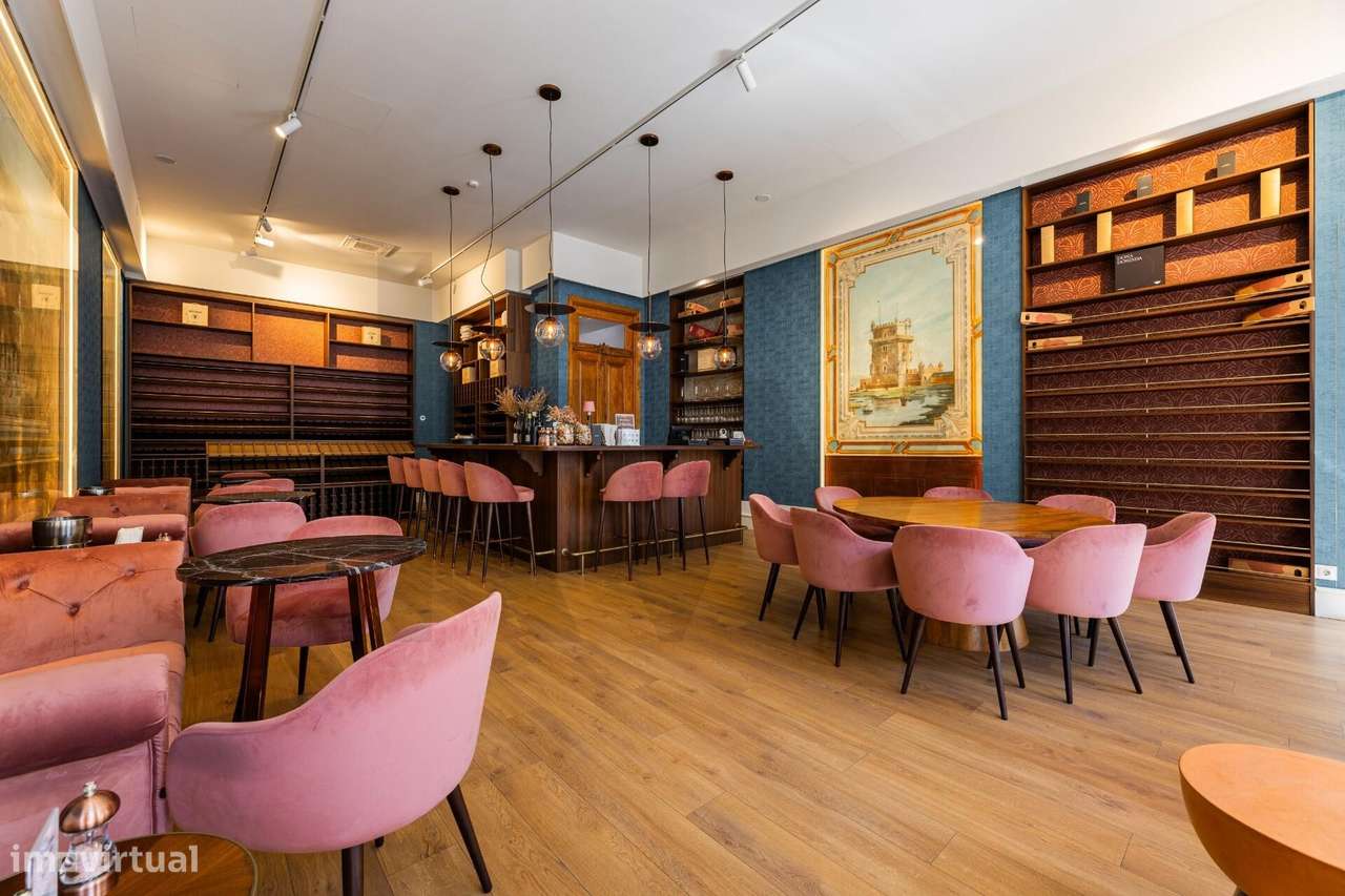 Loja - garrafeira para trespasse no centro de Braga- zona histórica da - Grande imagem: 4/28