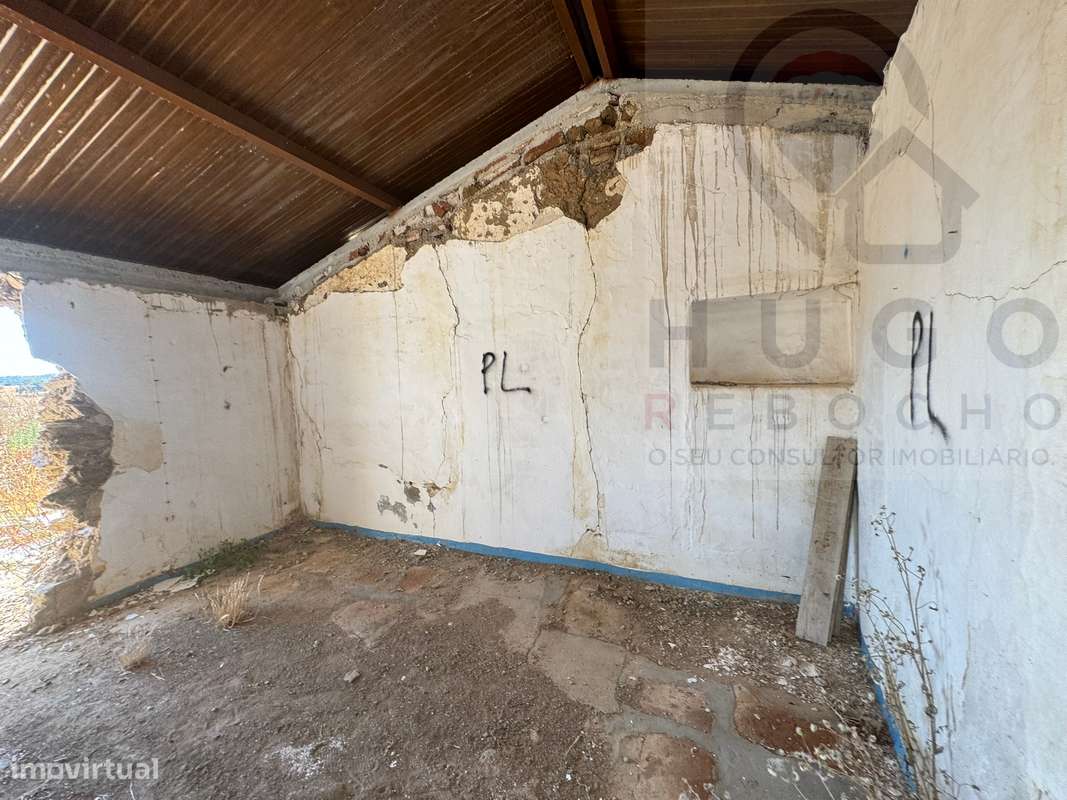 Quinta com 3000m² em Nossa Senhora de Machede-13