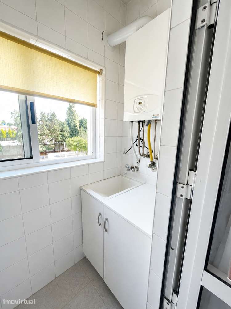 Apartamento T3 Lordelo do Ouro-10