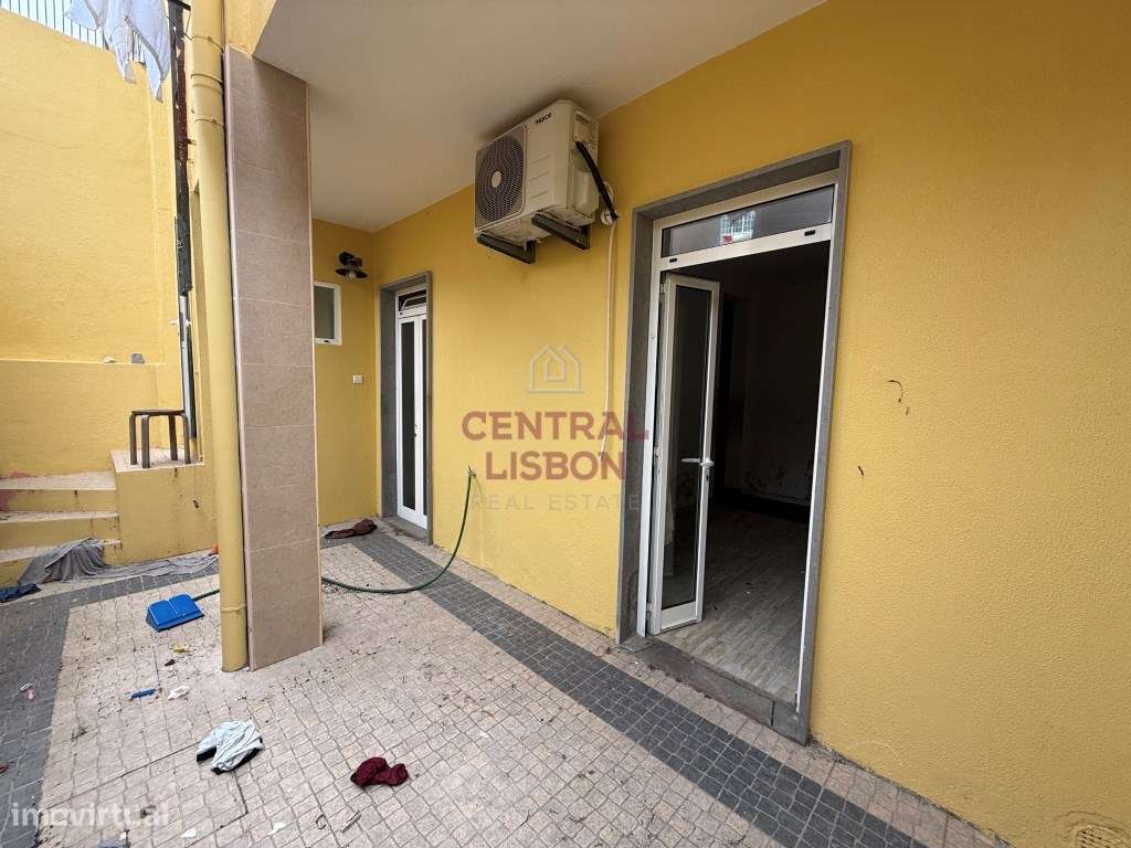 T4+1 com Terraço e Logradouro em Arroios | Possibilidade de Duas Zo...-7