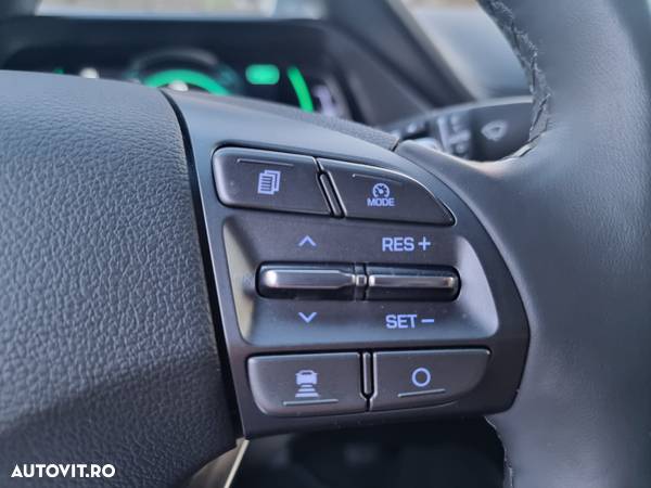 Hyundai IONIQ Hybrid 1.6 GDI Premium - 9