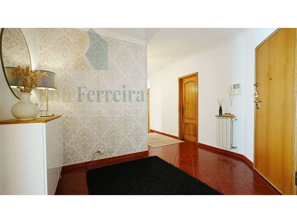 Já viu a área deste apartamento T3 com terraço- Mafra !!-9