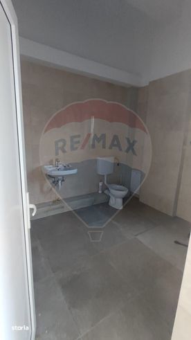 Spațiu comercial 93 mp de vanzare Ultracentral Promenada Crisului-10