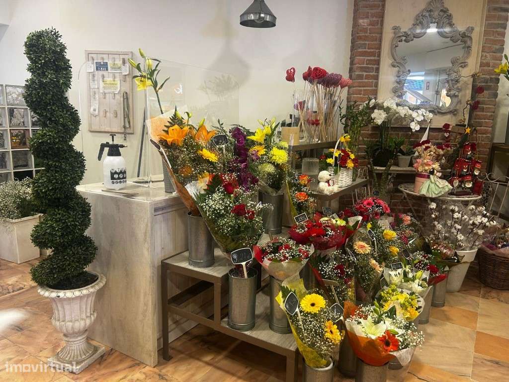 Venda de Espaço Comercial inserido no Centro Comercial de prestigio... - Grande imagem: 4/7