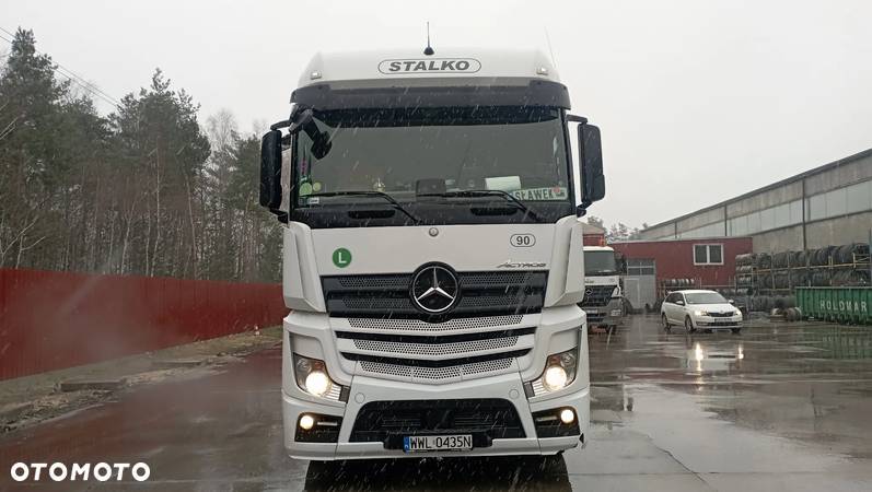 Mercedes-Benz ACTROS - 4