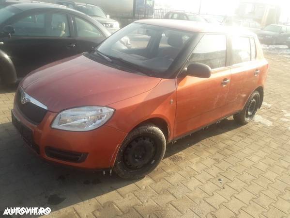 Piese/Dezmembrez Skoda Fabia 2,an 2008 motor 1.2 tip BBM culoare 9771 - 6