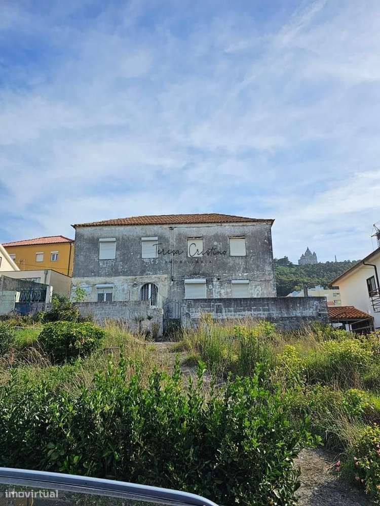 Moradia para restauro em Viana do Castelo - Grande imagem: 3/5