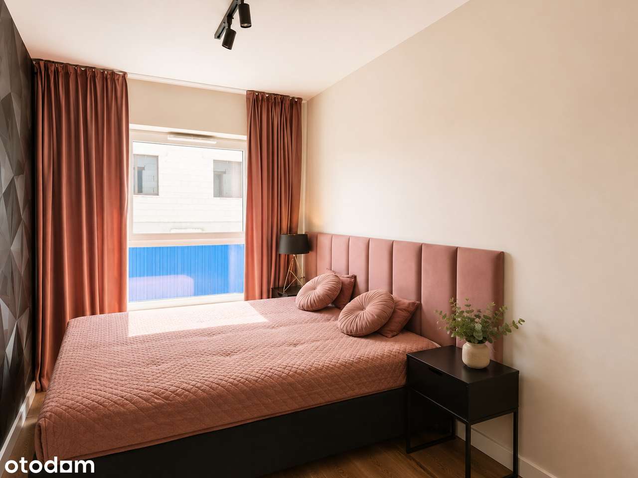 Mieszkanie 2 sypialnie, parter, duży balkon!-9